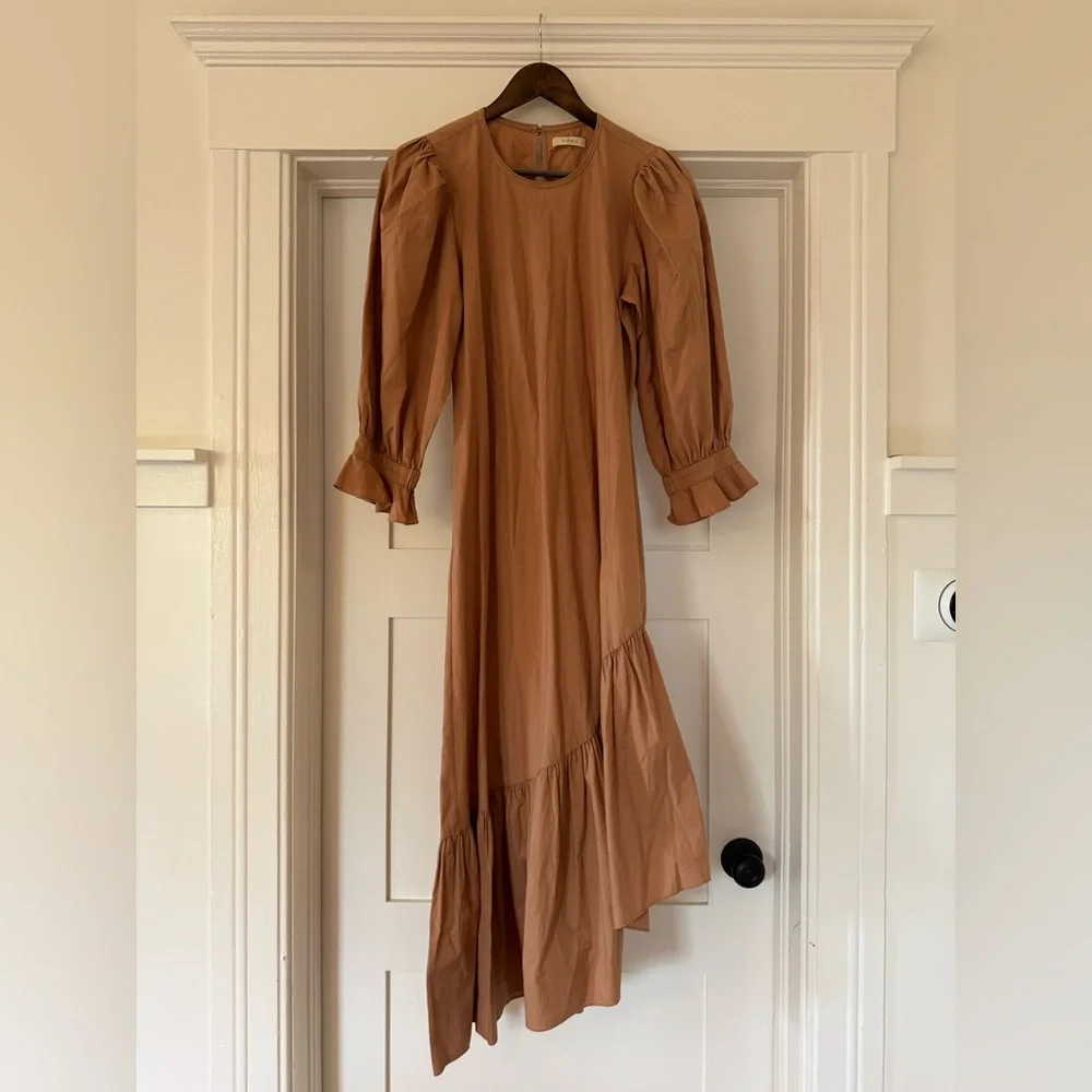 DOEN Tan Dress with Ruffles and Assymetrical Hem - Picture 1 of 3